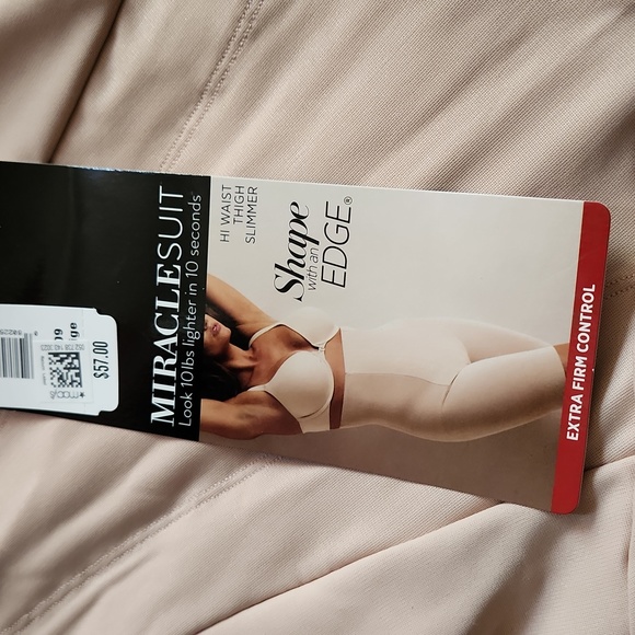 Hi waist thigh slimmer - Picture 3 of 5